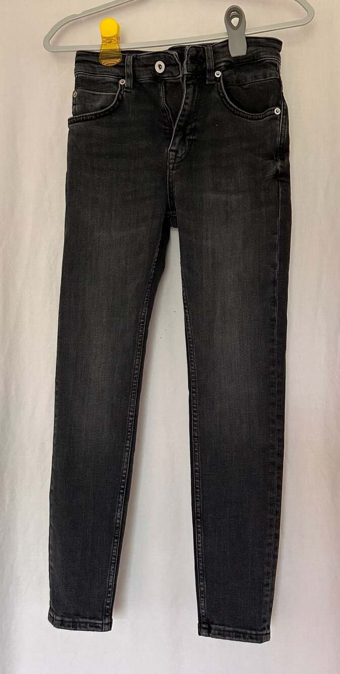 Zara Men’s  Mid-Rise Black Washed Skinny Jeans